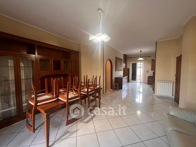 Appartamento in residenziale in Via Castellinaldo