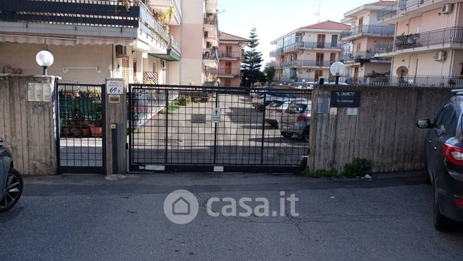 Box/posto auto in residenziale in Via San Giuseppe San Filippo 69 b
