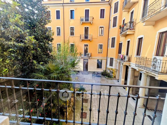 Appartamento in residenziale in Via Spartaco 10