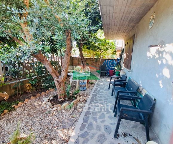 Casa bi/trifamiliare in residenziale in Via Ortona
