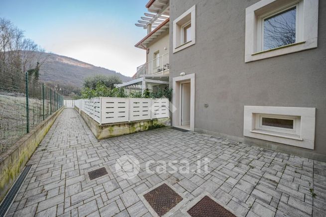 Appartamento in residenziale in Via Gazzolo 18