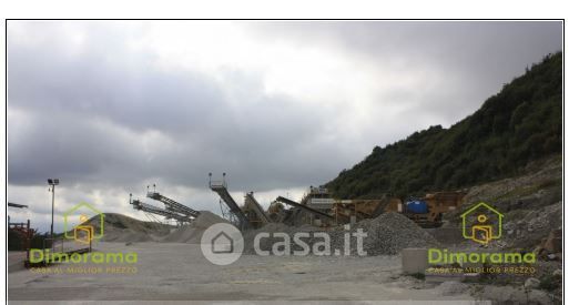 Terreno agricolo in commerciale in Strada Statale 65 della Futa