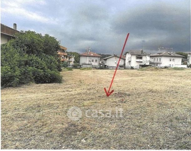 Terreno agricolo in commerciale in 
