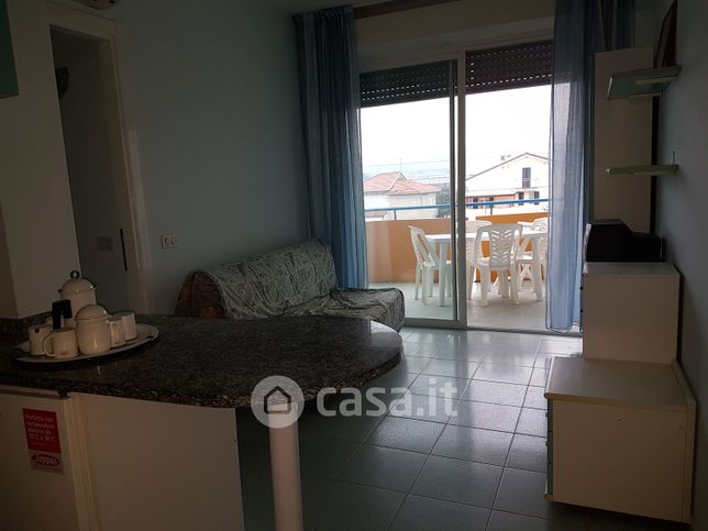 Appartamento in residenziale in Lungomare Goffredo Mameli