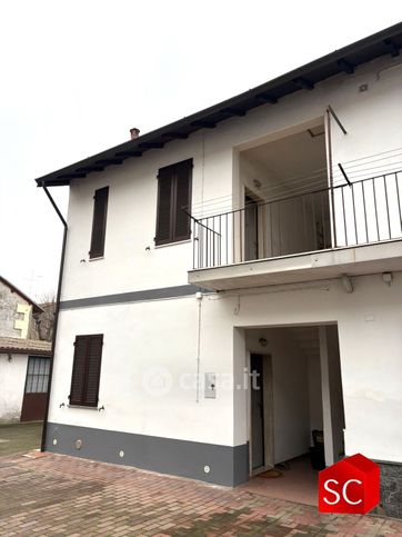 Appartamento in residenziale in Via Cacciatori 5