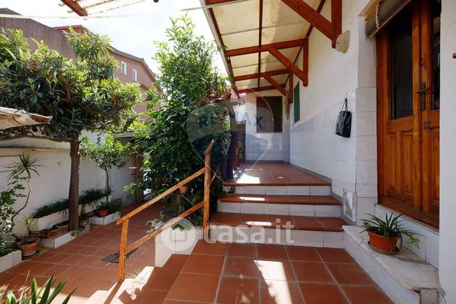 Casa indipendente in residenziale in Via Sardegna