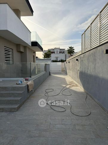 Villa in residenziale in Via Napoli