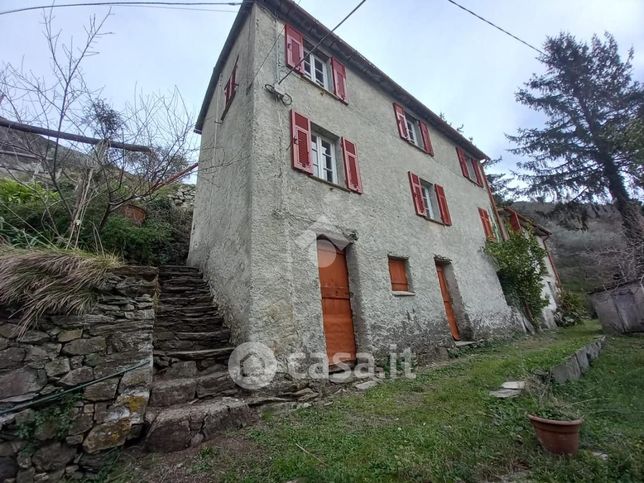 Casa indipendente in residenziale in Via Giuseppe Antonio Norero 40