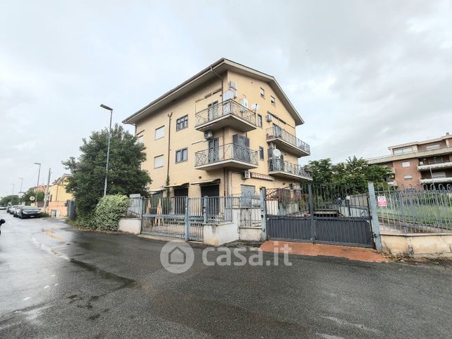 Appartamento in residenziale in Via Enrico Cialdini 5