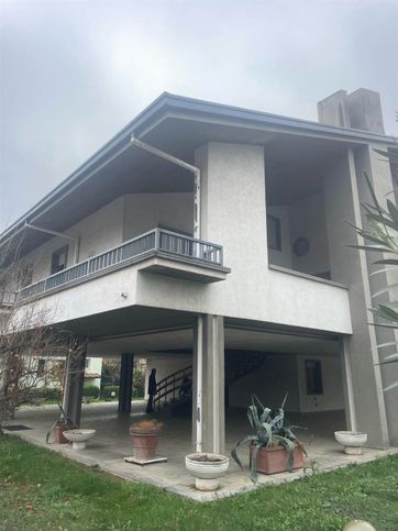 Villa in residenziale in