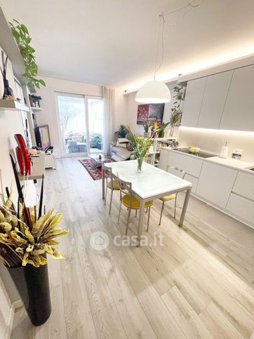 Appartamento in residenziale in Via Alberto Gianquinto 35