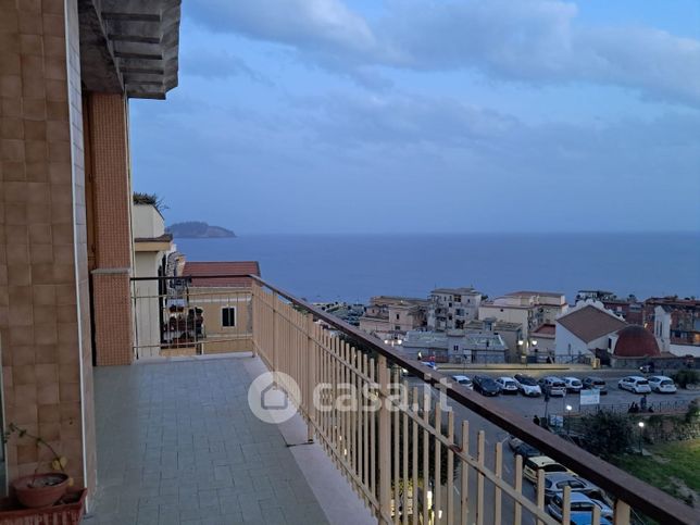 Appartamento in residenziale in Viale Capomazza