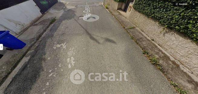 Villa in residenziale in Via Grecia 1