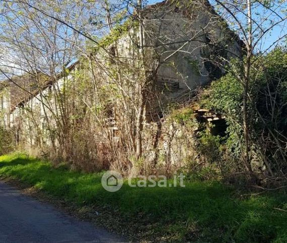 Terreno agricolo in commerciale in Via 8 Marzo 170