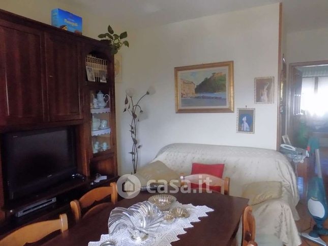 Appartamento in residenziale in Via Romagnano 25