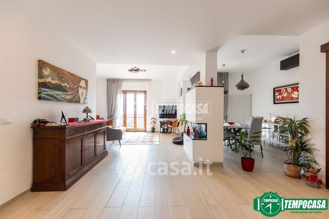 Appartamento in residenziale in Via Elso Sommovigo 215