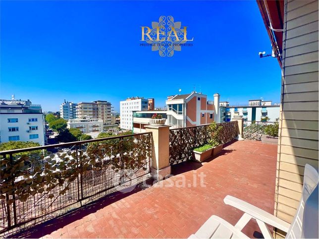 Appartamento in residenziale in Viale Maria Ceccarini 3 -46