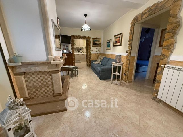 Appartamento in residenziale in Via Palomba