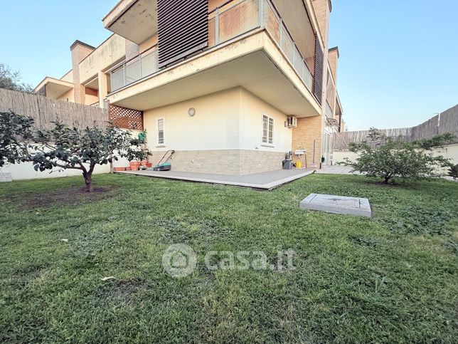 Appartamento in residenziale in Viale Adriano