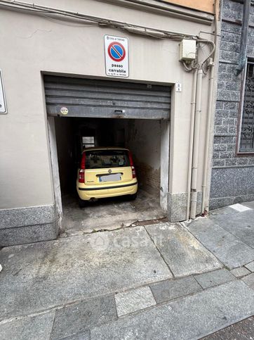 Capannone in commerciale in Via Chiusella 8 A