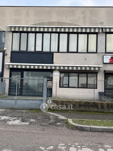 Ufficio in commerciale in Via Maestri del Lavoro 35