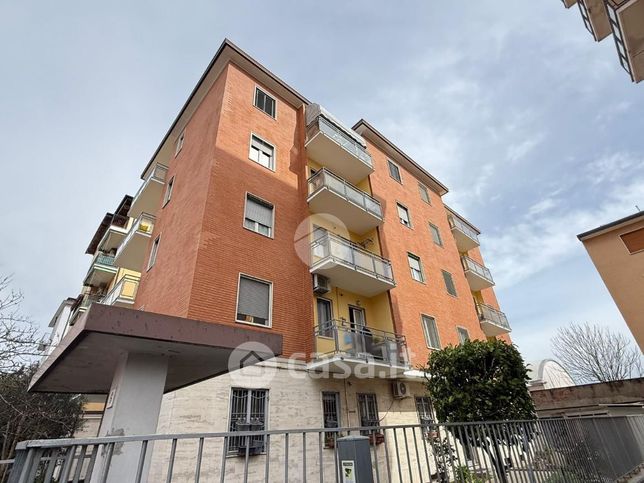 Appartamento in residenziale in Via Mincio 6