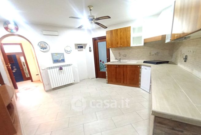 Villetta a schiera in residenziale in Via Bosco 13