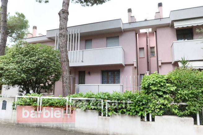 Villetta a schiera in residenziale in Via Marcello Malpighi 1