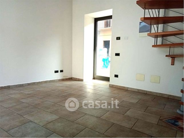 Ufficio in commerciale in 