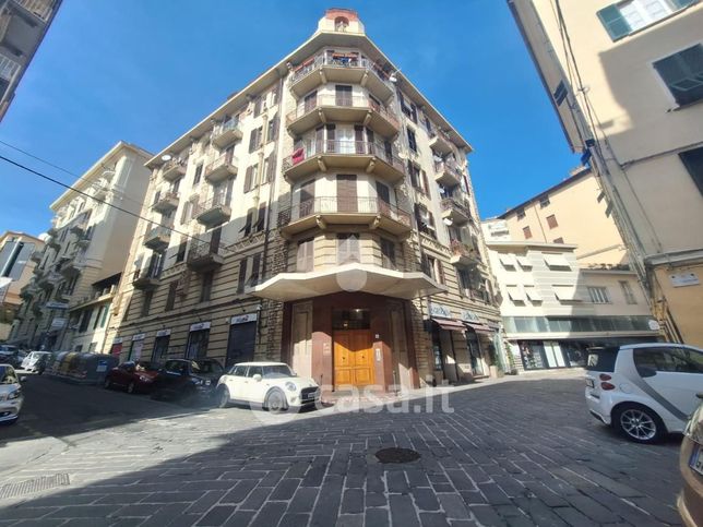 Appartamento in residenziale in Via Alessandro Manzoni 60