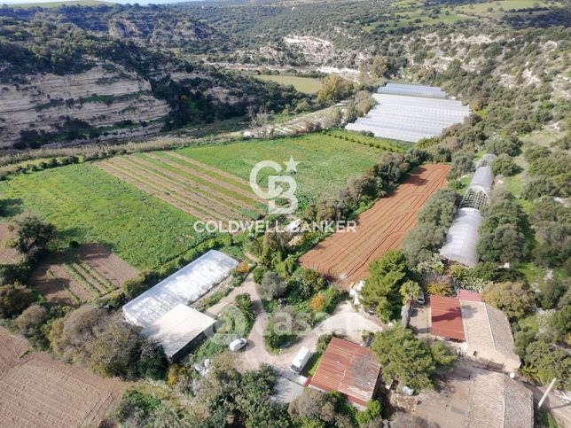 Terreno agricolo in commerciale in Strada Provinciale 37