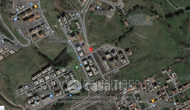 Box/posto auto in residenziale in Via Raffaello Liberti 115