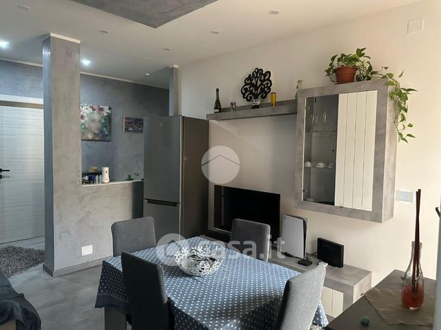 Appartamento in residenziale in Via Alba 26