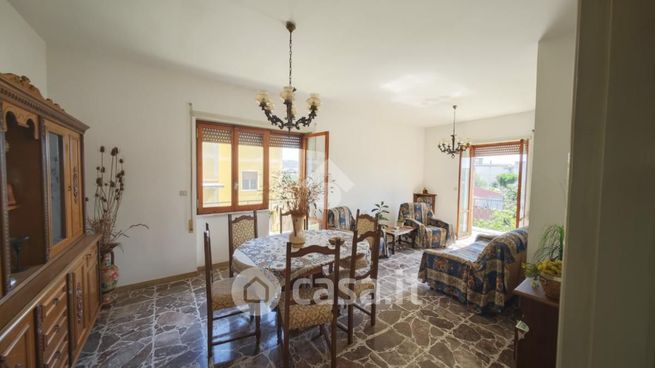 Appartamento in residenziale in Via Don Guido Loce 34