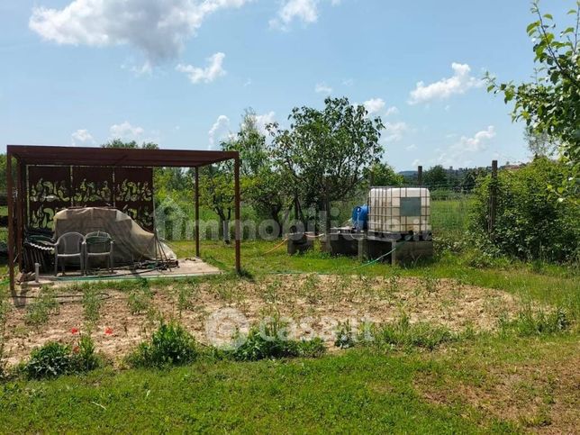 Terreno agricolo in commerciale in 