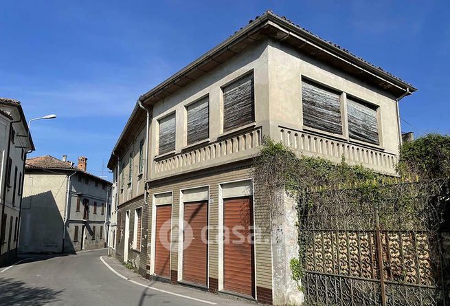 Casa indipendente in residenziale in Via Martiri della Liberta 47