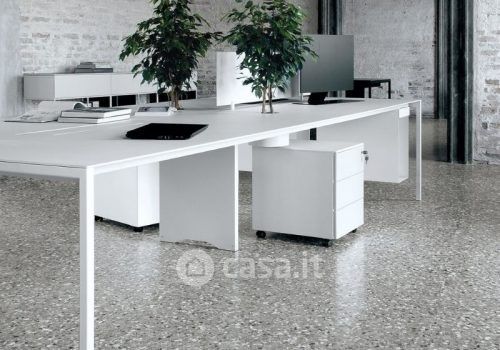 Ufficio in commerciale in Via Ufente