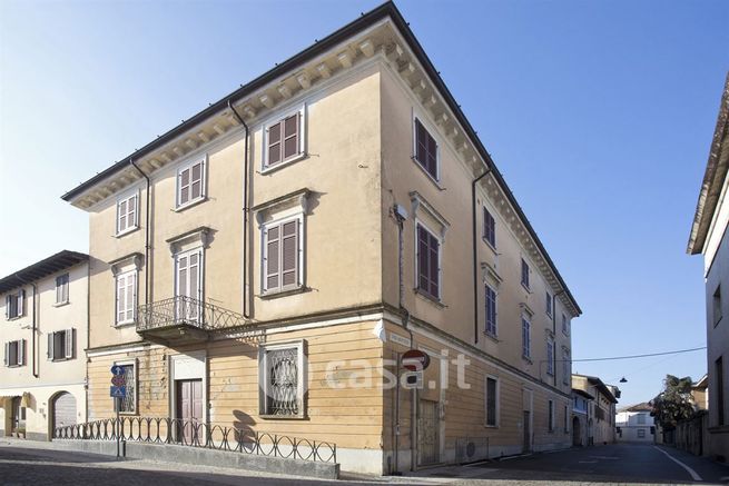 Casa indipendente in residenziale in 