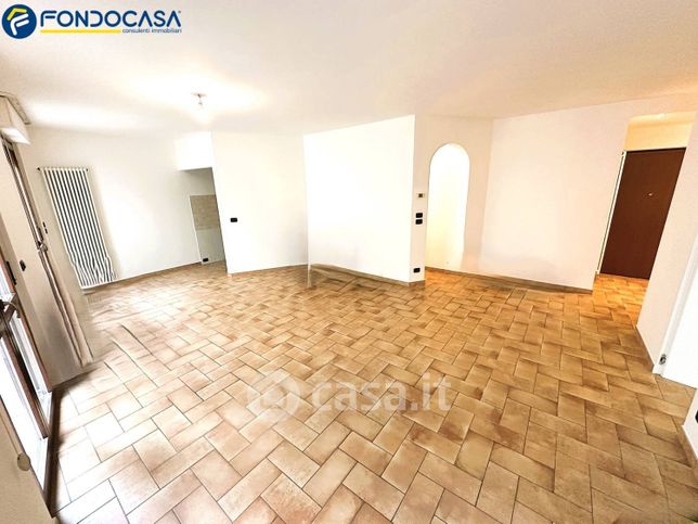 Appartamento in residenziale in Via Conquiste 15