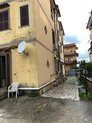 Appartamento in residenziale in Via Monterosso Almo