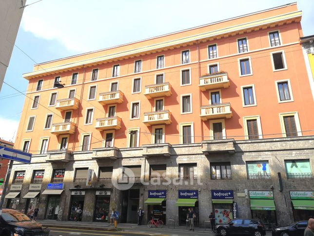 Ufficio in commerciale in Via Plinio 1