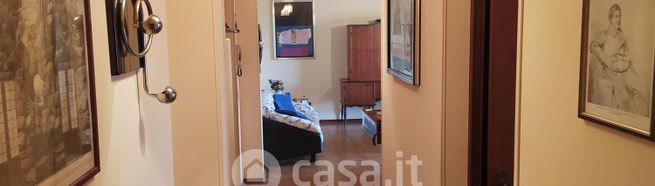 Appartamento in residenziale in Via Arturo Penitenti 12