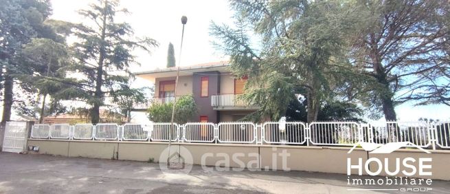Villa in residenziale in