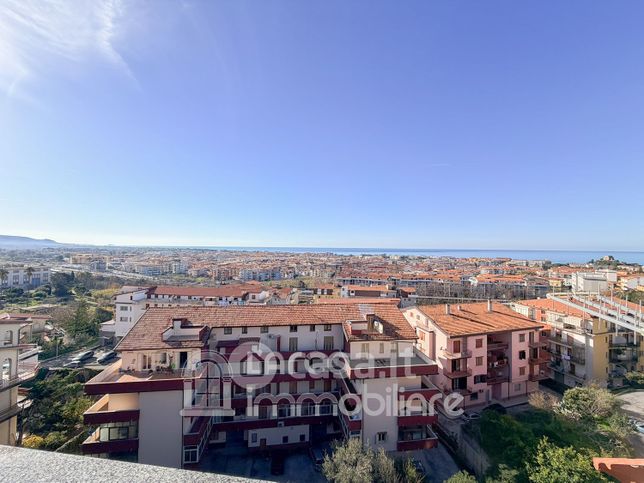 Attico/mansarda in residenziale in Via Dottor Aldo Ordine