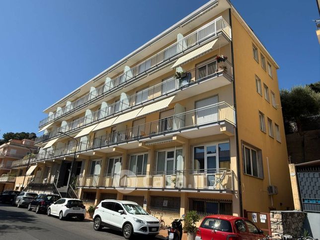 Appartamento in residenziale in Via Sant'Elmo 12