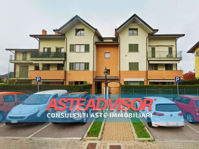 Appartamento in residenziale in Via E. Agazzi 12