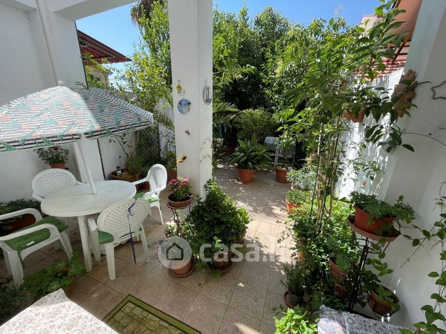Casa indipendente in residenziale in Via Piave 25