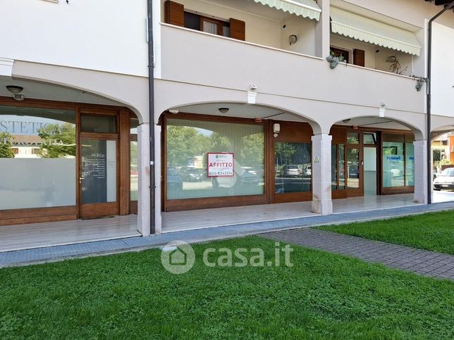 Ufficio in commerciale in Piazza della Concordia 1