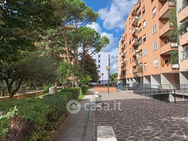 Garage/posto auto in residenziale in Via Ercole Marazza