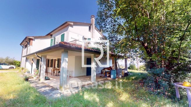 Casa indipendente in residenziale in Via Ciola 87